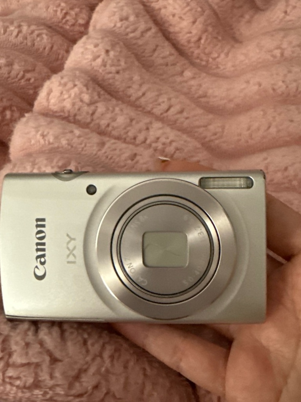 Canon IXY Compact Digital Camera in Silver